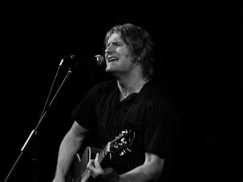 Loz Rabone - Solo Acoustic Classics, Downstairs at Chas Manns ...