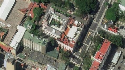 Reports of gunfire, explosions near Miraflores Palace in Caracas after ...