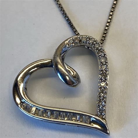 Kay Jewelers Diamond Circle Necklace