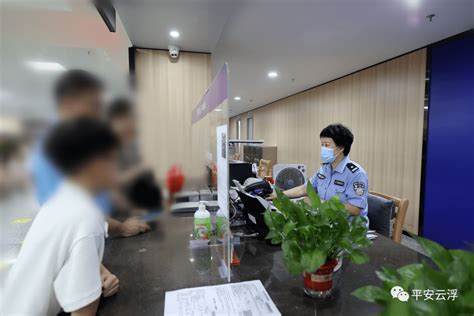 出入境办证业务回升 南京优化出入境管理服务_江苏国际在线