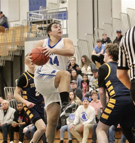 Right at home | News, Sports, Jobs - Observer Today