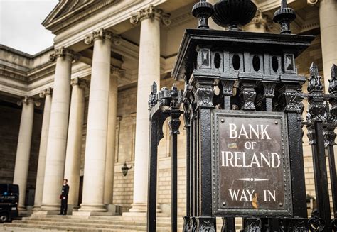Oldest Banks in the World Still Operating Today | Stacker