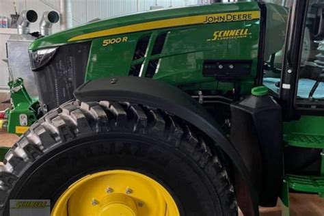 Stand nur in der Garage: John Deere 5100 R für 77.350 Euro | agrarheute.com