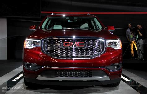 2017 GMC Acadia Uses Detroit for Downsizing, Denali and All-Terrain ...