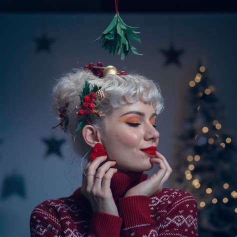 10 Christmas Hairstyles That Will Make Your Locks Glow Like Fresh-Fallen Snow
