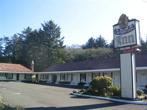 CAPTAIN COOK INN (Lincoln City) - Inn Reviews, Photos, Rate Comparison ...