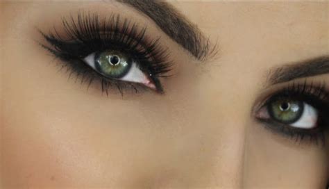 9 Evening Eye Make Up Looks One Must Try - lifeberrys.com
