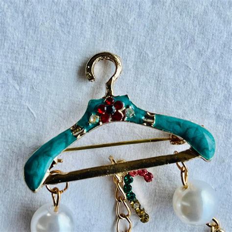 Christmas Broach Accessories Hanger Style Party wear - Little Surprise Box