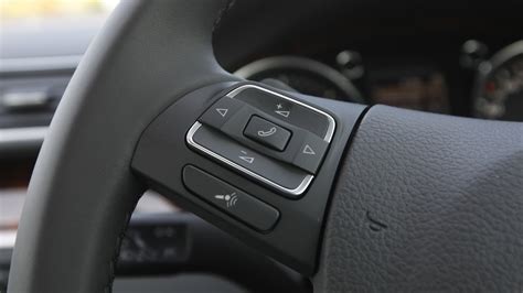 Volkswagen-Passat-2013-Trendline-MT-Interior Car Photos - Overdrive