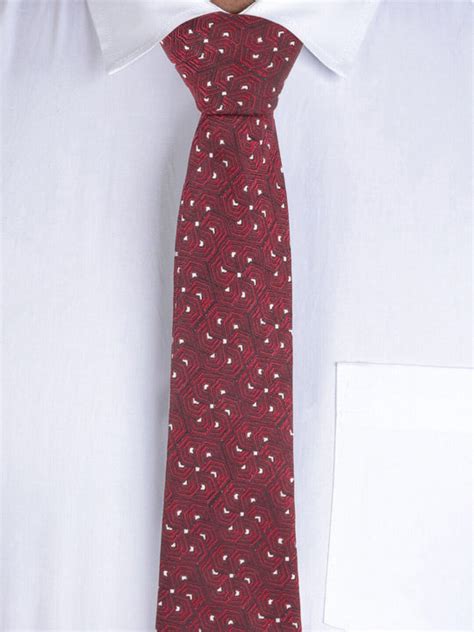 Geometric Maroon Necktie