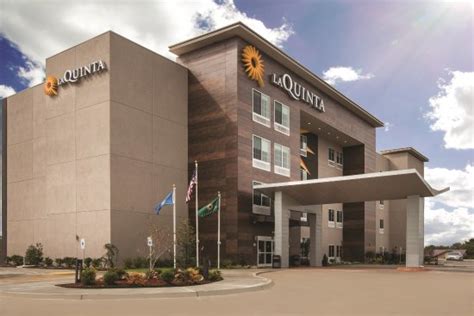 LA QUINTA INN & SUITES BY WYNDHAM COLUMBUS NORTH - Hotel Reviews ...