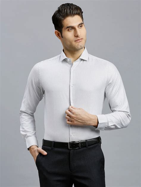 White & Light Violet Dobby Stripe 100% Cotton Slim Fit Formal Full Sle