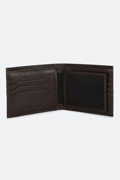Buy Men Brown Textured Genuine Leather Wallet Online - 865262 | Allen Solly