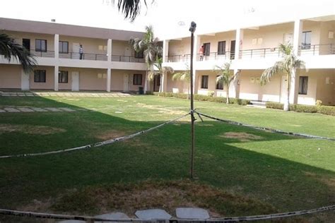 Smt. C.D. Jhobalia ROFEL Arts & Smt. I.S.R. Achchhariwala ROFEL ...