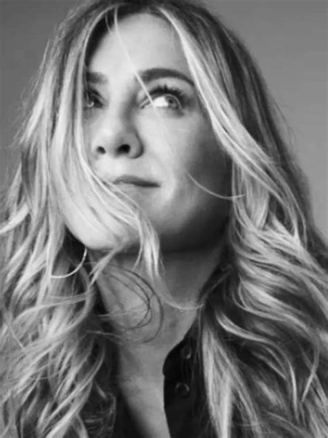 Jennifer Aniston's book recommendations | Times of India