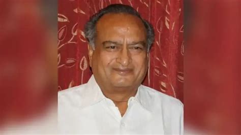 ರಾಜಸ್ಥಾನದ ಮುಖ್ಯಮಂತ್ರಿ ಅಶೋಕ್ ಗೆಹ್ಲೋಟ್ ಸಹೋದರನ ಮನೆ ಮೇಲೆ ಸಿಬಿಐ ದಾಳಿ