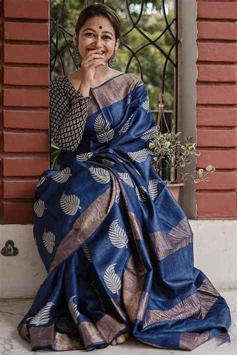 Devastating Navy Blue Linen Silk Saree With Nemesis Blouse Piece ...