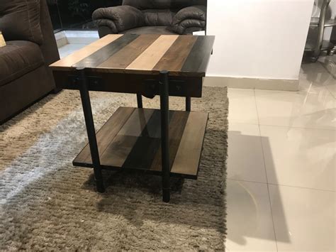 T259-2 - SIDE TABLE - BTM – DashSquareOutlet