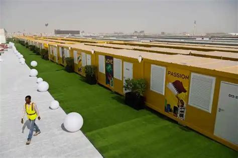 FIFA 2022 Special : फैंस के लिए शिपिंग कंटेनर में रूम बनाए, मिलेंगे यह ...