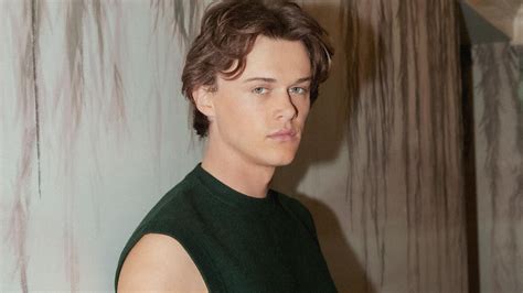 The Summer I Turned Pretty's Christopher Briney Is Conrad Fisher Of Our ...