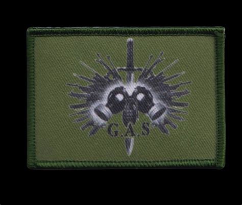 Embroidered and woven combination badges | Emblemen en Badges