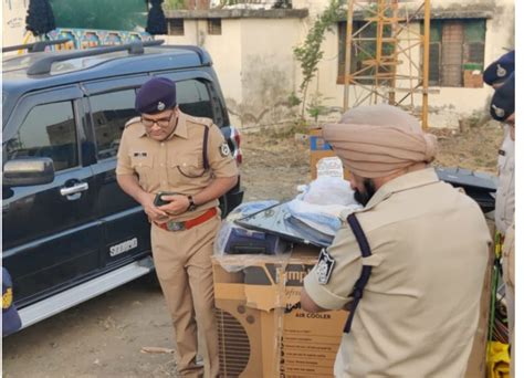 Dewas: Cops raid Kanjar den, seize loot material worth more than Rs 2 ...