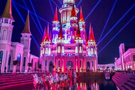 Land of Legends shopping mall (Antalya Area) | Jet2holidays