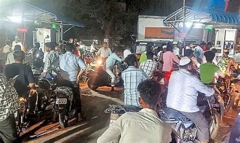 Yadgir residents rush to petrol bunks amid fuel shortage rumours