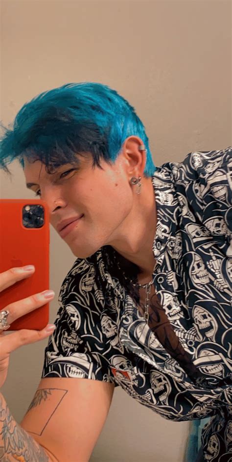 TW Pornstars - 2 pic. Trevor_wagner. Twitter. Hi Twitter. 12:32 AM - 20 ...