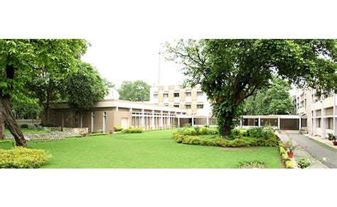 XLRI Announces Admission to e-MDP Course for Working Executives
