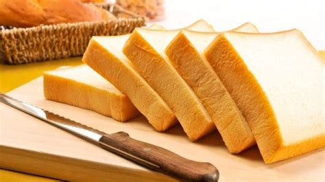 White Bread Side Effects: सावधान! अगर आप ही रोज नाश्ते में खाते हैं ...