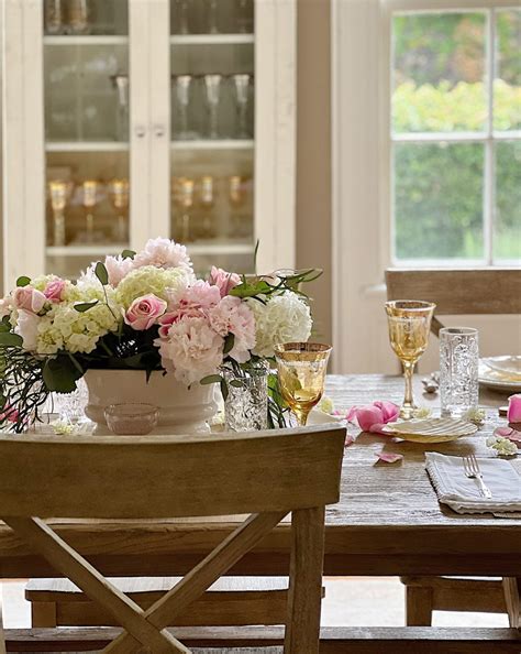 7 Inspiring Summer Kitchen Table Decor Ideas To Brighten Your Space