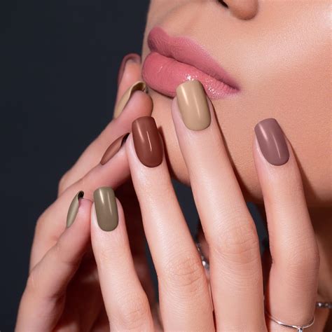 RENEE Gloss Touch Set of 4 Nail Enamels, 5ml each