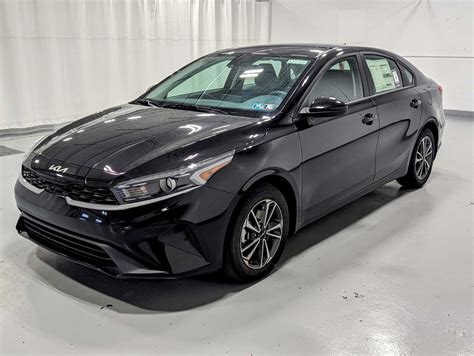 New 2024 Kia Forte LXS in Aurora Black | Greensburg, PA | #K82469