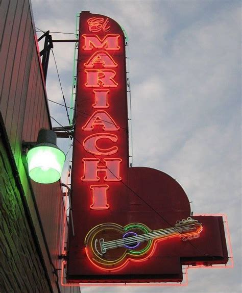 Local Neon Signs 的图像结果