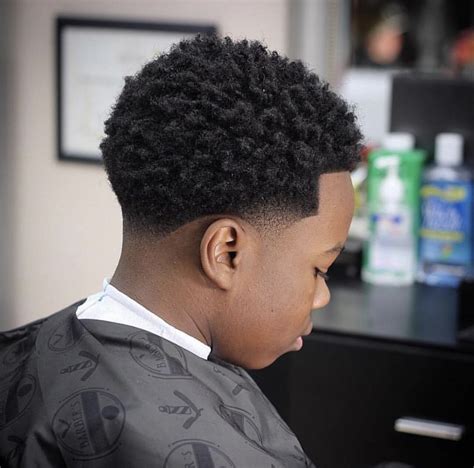 Black Men Haircut fade Black Men Haircut taper Black Men Haircut curly ...