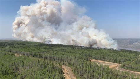 Close to 30,000 people now displaced as Alberta continues battling ...