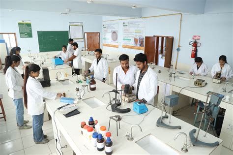 Pharmaceutical Chemistry Lab | GLA University