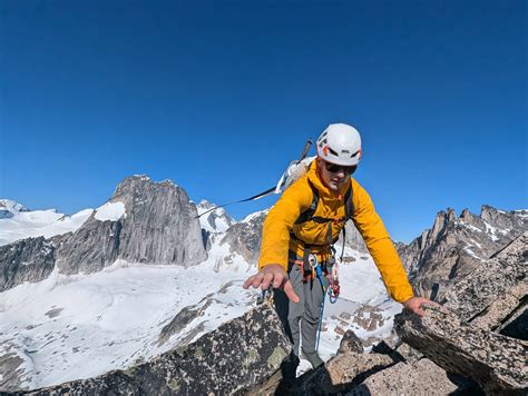 What is the Difference Between Alpine Climbing and Mountaineering?