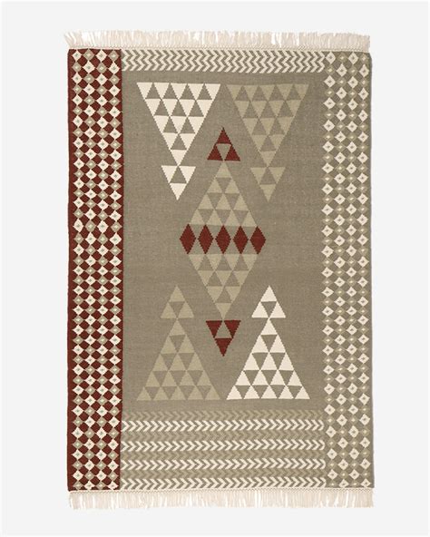 Rugs and Carpets | Handcrafted Luxury