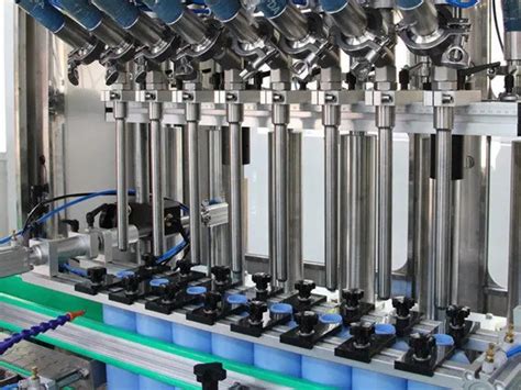 திரவ பேக்கேஜிங் துறையில் புரட்சியை ஏற்படுத்துதல்: தொழில்துறை நிரப்புதல் ...