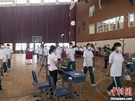 今年海南5.7萬人參加高考 安排專門考場供身體異常考生考試 - 壹讀