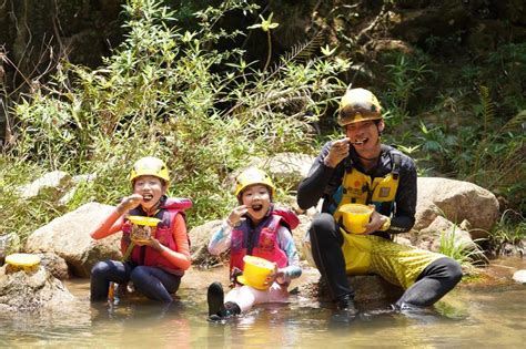 峡谷溯溪 溯溪玩水 溯溪装备 溯溪穿越