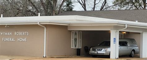 Wyman Roberts Funeral Home | San Augustine TX