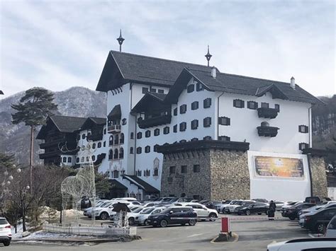 MUJU DEOGYUSAN RESORT (Muju-gun) - Resort Reviews, Photos, Rate ...