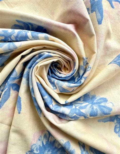 Manuka Blossom in Cotton Cambric – The Print Pickle