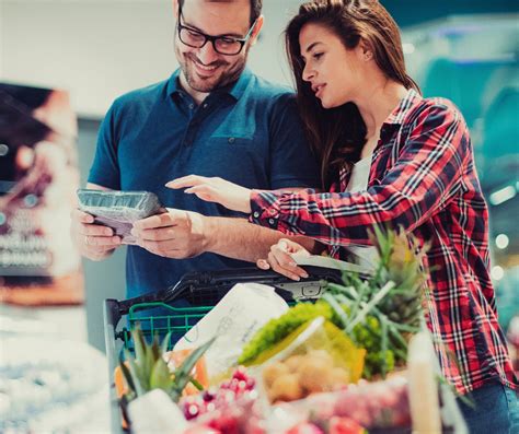 Familie beim Einkauf