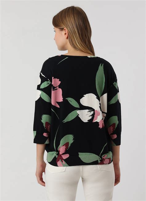 Women Black Floral Print Flat Knit | Pepe Jeans India