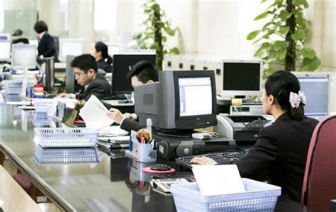 「九江办公室短租|合租」企业工位出租-办公场地租赁-八戒工场