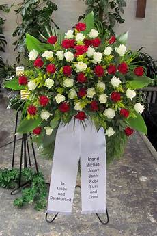 kranz beerdigung preis kr 228 nze blumenschmuck leistungen hahn bestattungen neuss kranz beerdigung preis kr 228 nze blumenschmuck leistungen hahn bestattungen neuss